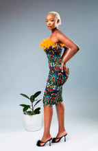 Load image into Gallery viewer, Beautiful African print dress
